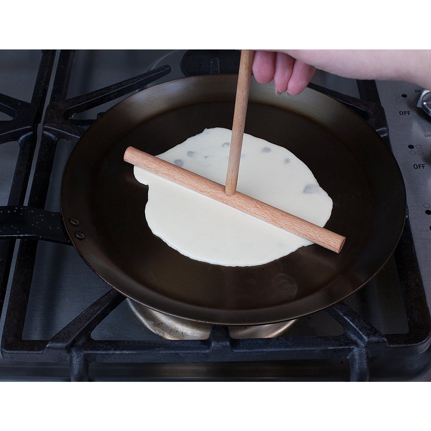de Buyer Blue Carbon Steel Crepe & Tortilla Pan - 9.5” - Ideal for Making &  Reheating Crepes, Tortillas & Pancakes - Naturally Nonstick - Made in